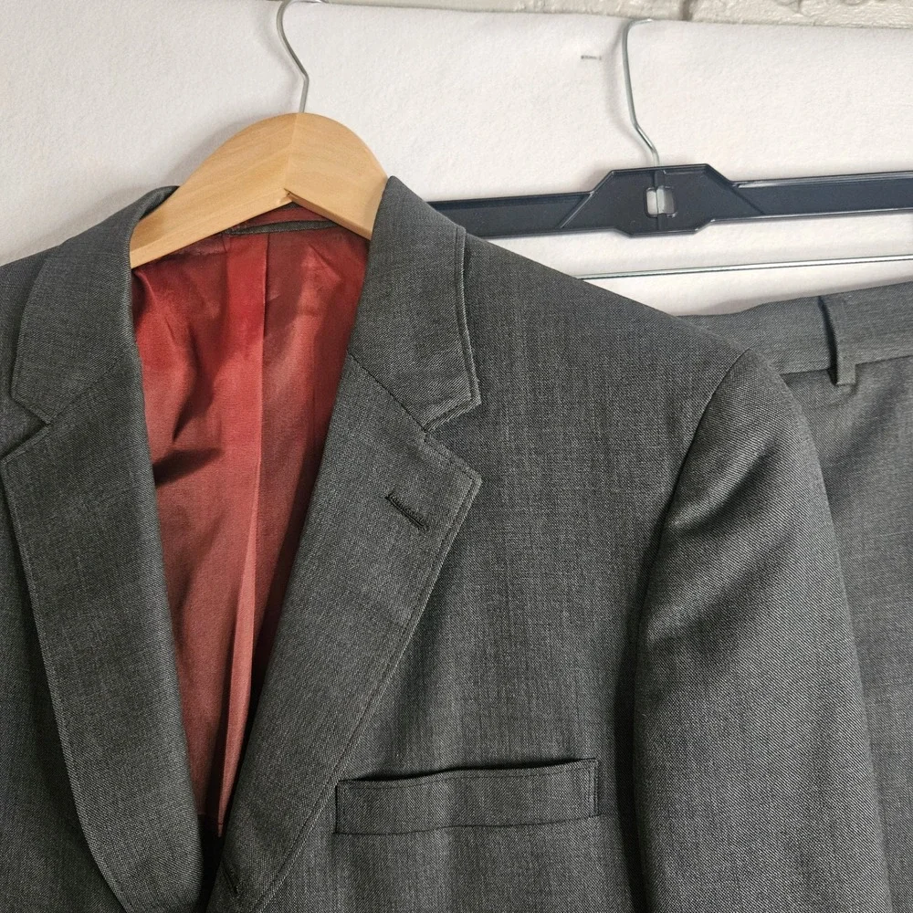 H‎ Freeman & Son George J Good Berkeley Suit Gray 2 Button Cuffed 40R 31W